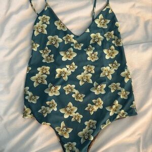 Acacia Tropics One Piece (read description)
